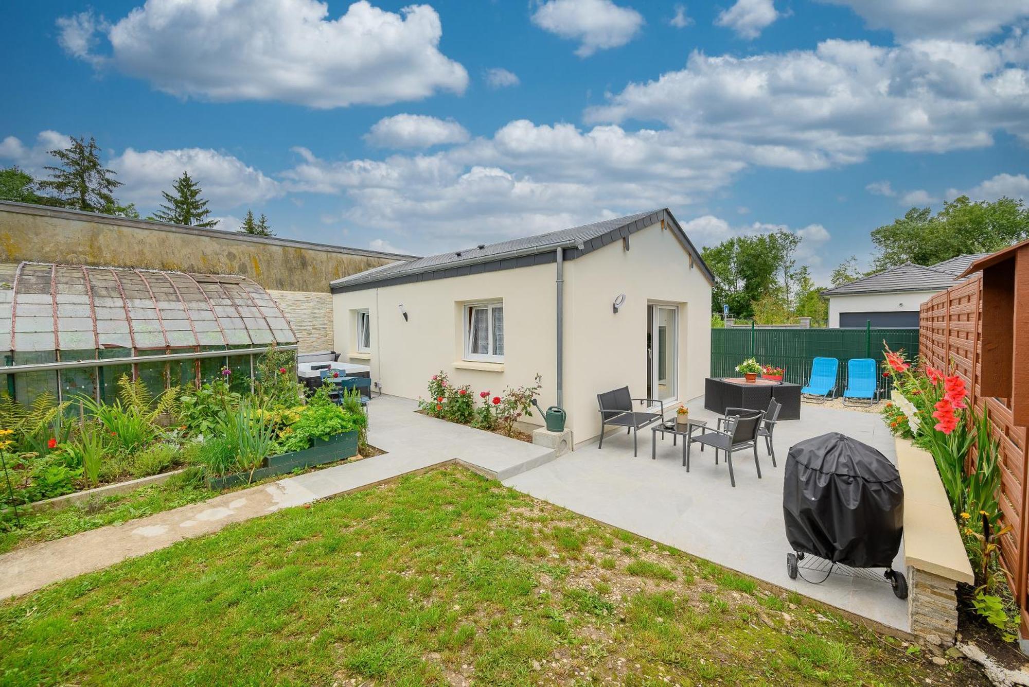 Gite De Mam'S - Voie Verte Bazeilles Bagian luar foto